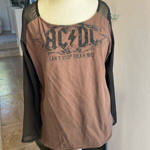 AC⚡️DC Can’t Stop Rock n’Roll dressy t-shirt Small